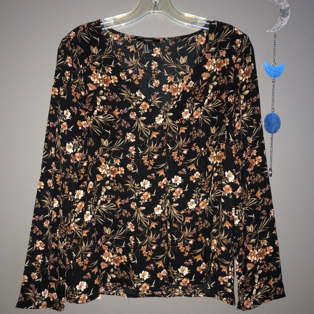 ⭐️rue 21 chiffon floral blouse